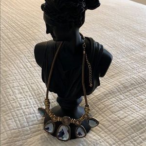 Beautiful and elegant short necklace